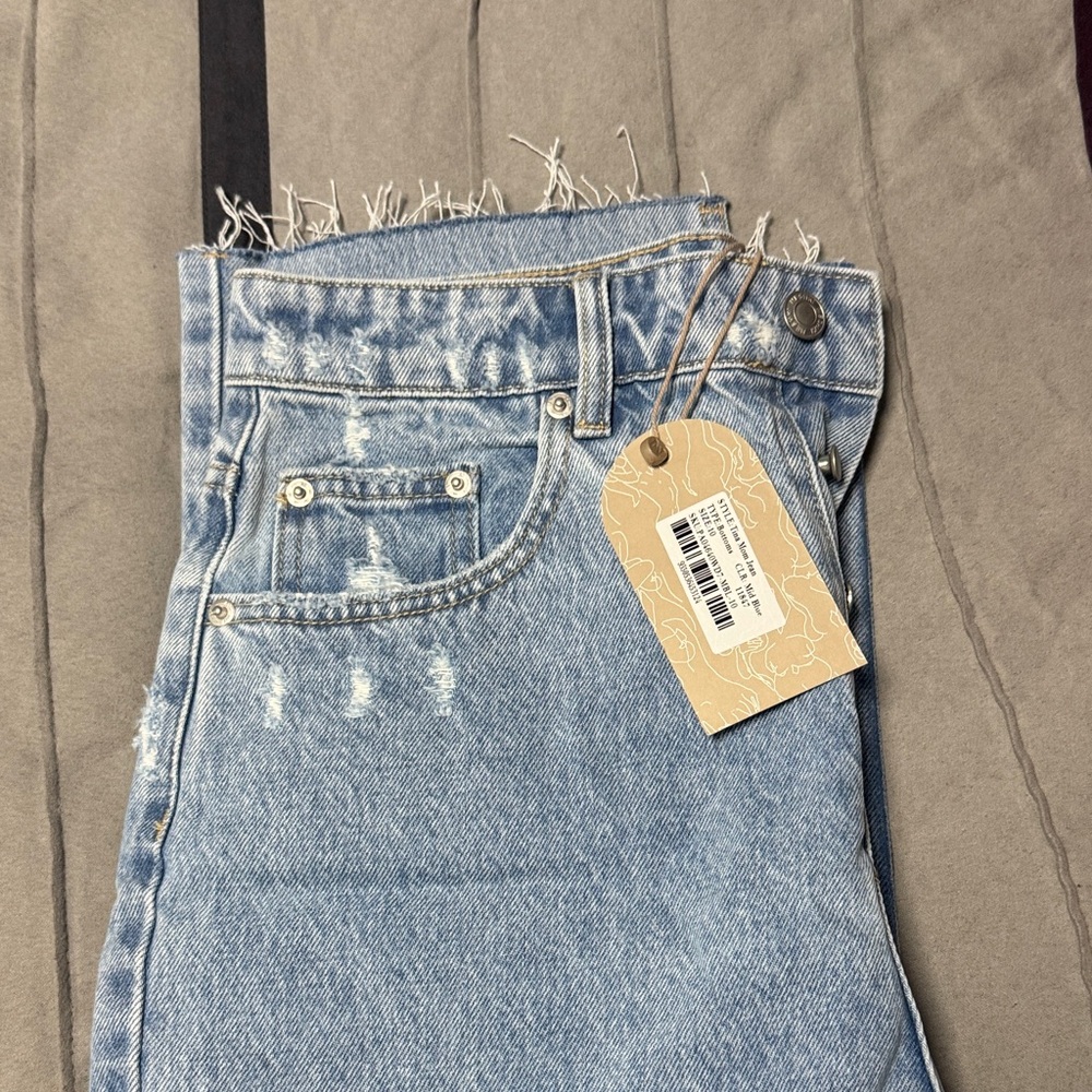Meshki Tina mom Jean